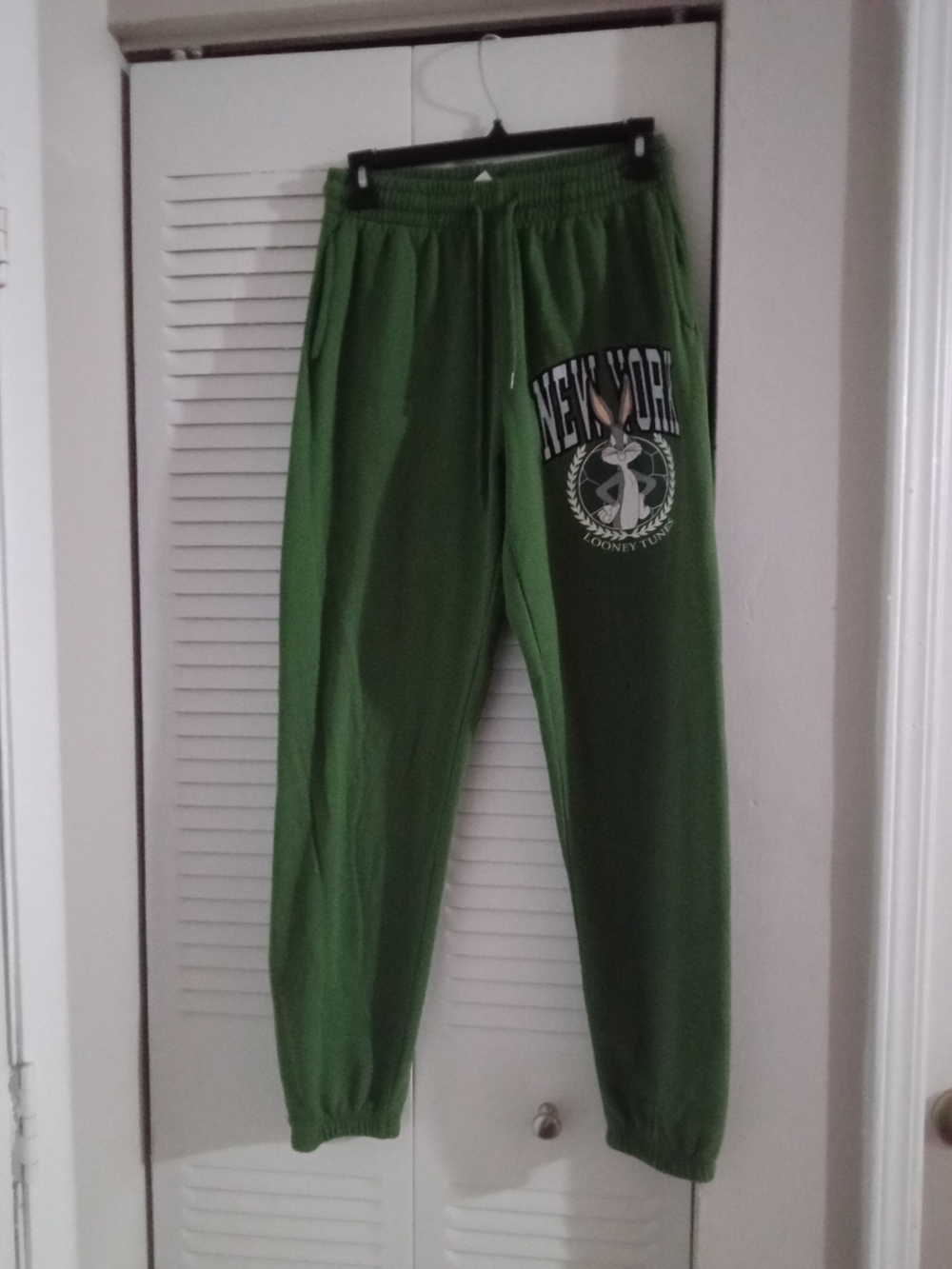 Green 'New York' Graphic Jogger Pants